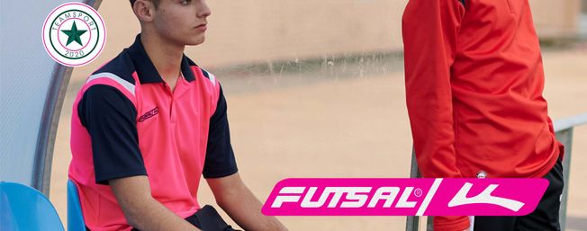 Futsal hombres con chaqueta y camiseta de fútbol 